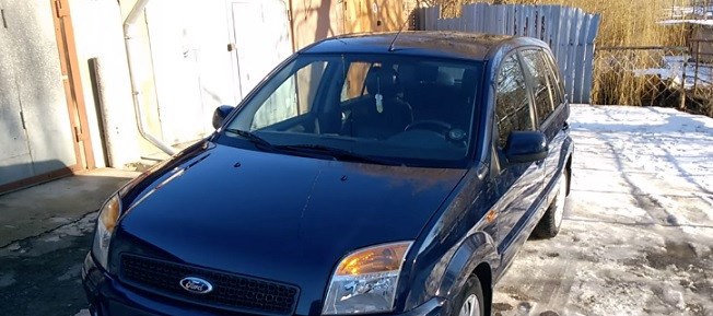 Не Горит Подсветка Печки Форд Фьюжн. Предохранители под капотом