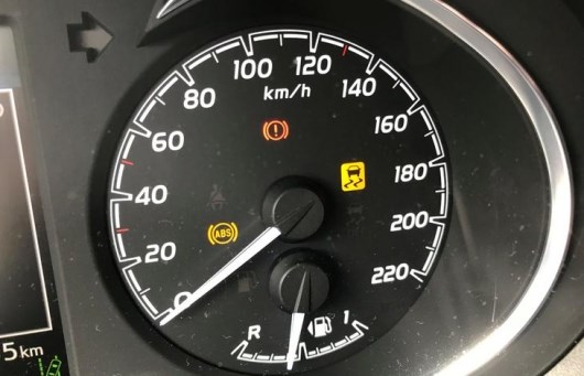 Мазда 6 Горит Ключ с Восклицательным Знаком © Замена датчиков абс