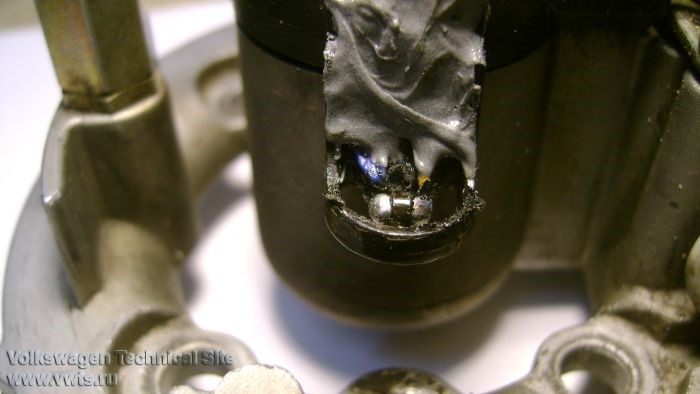 Как Сбросить Ошибки Ауди 80 б3 Моновпрыск • Двигатель с инжектором