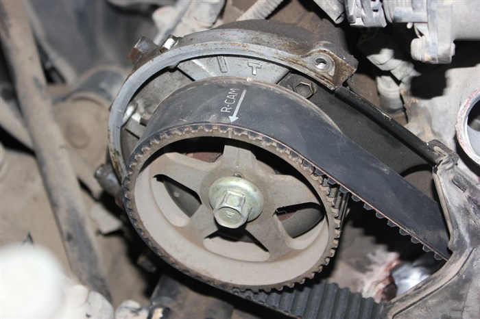 Если в Тойоте Горит Красная Лампочка Синие лампочки