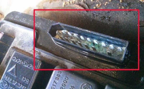 Дергается Вольтметр При Включении Поворотников Ваз. Похожие статьи