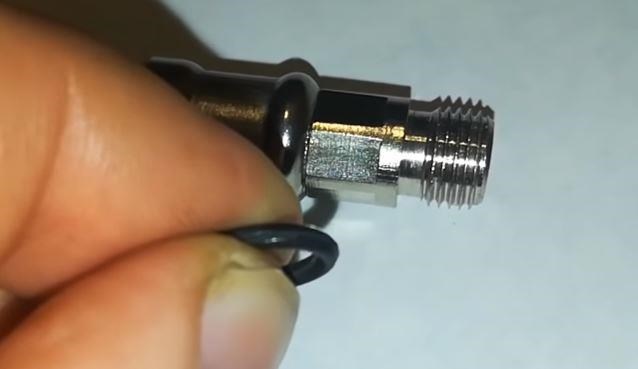 Горит Шестеренка с Восклицательным Знаком Лада Веста. Полезные советы