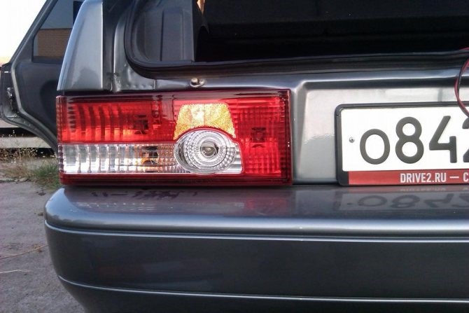 Ваз 2115 Схема Задних Фонарей Горит • Предохранитель стеклоомывателя